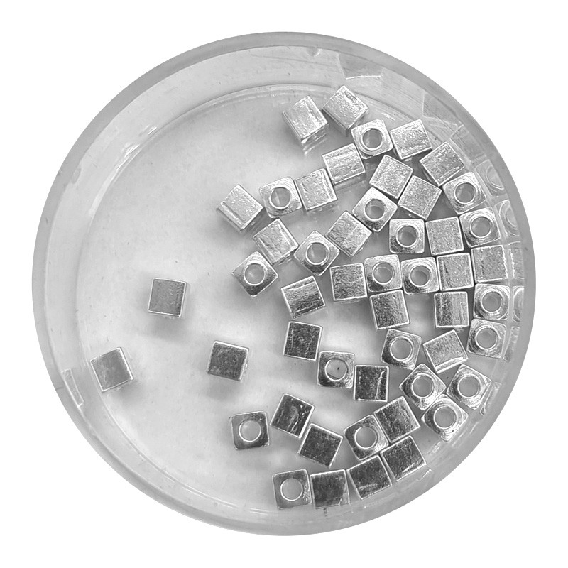 Zwischenperlen Würfel 3x3mm hellsilber